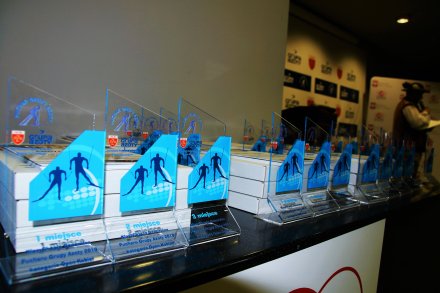 Statuetki dla nagrodzonych